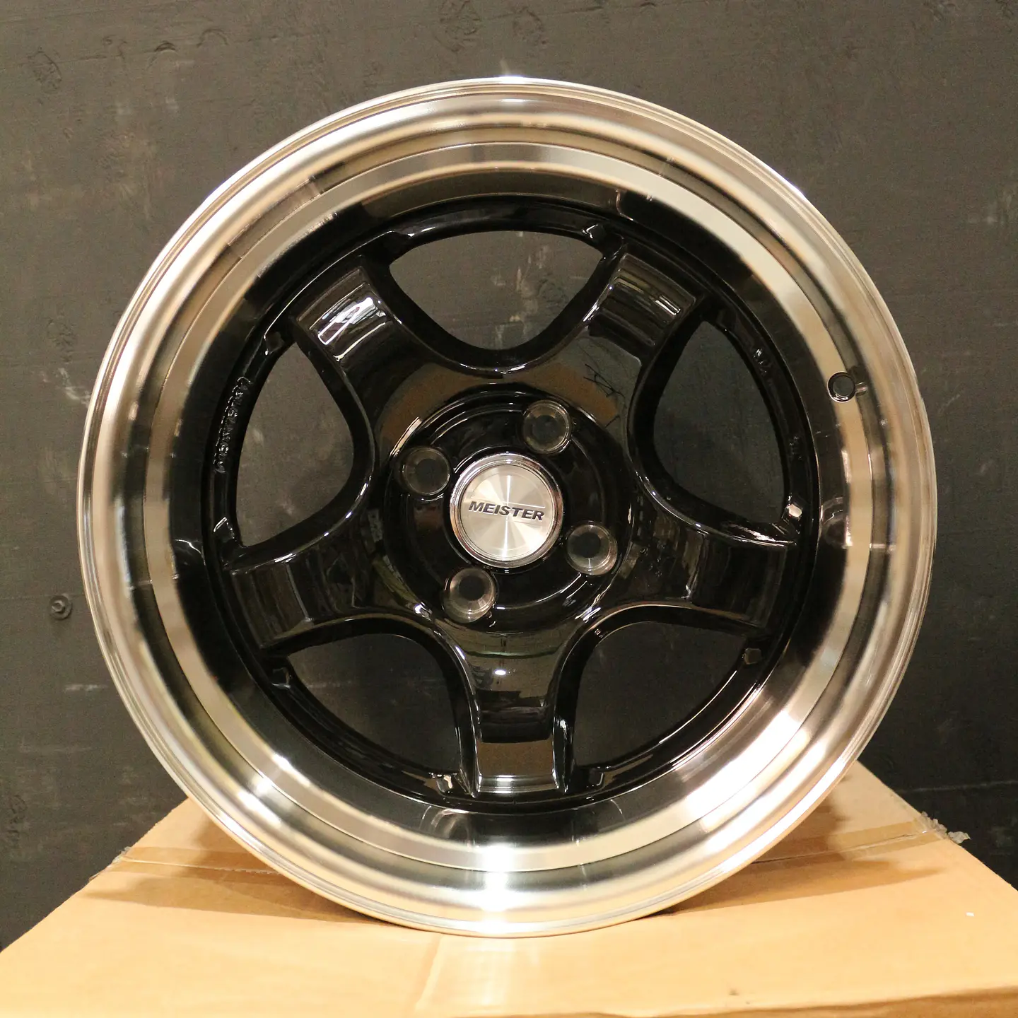L12336810B3 Llanta Aro 16X8 4X100 B3 Et 20 1