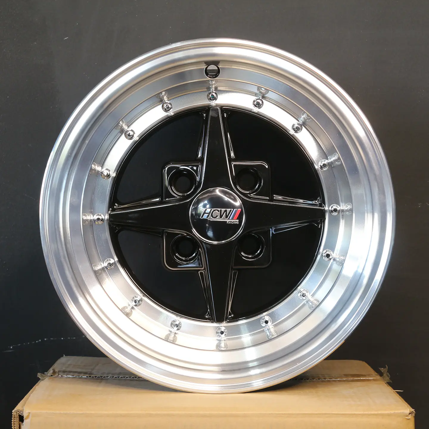 13CJA050B Llanta Aro 13X8 4X100 Lb 1