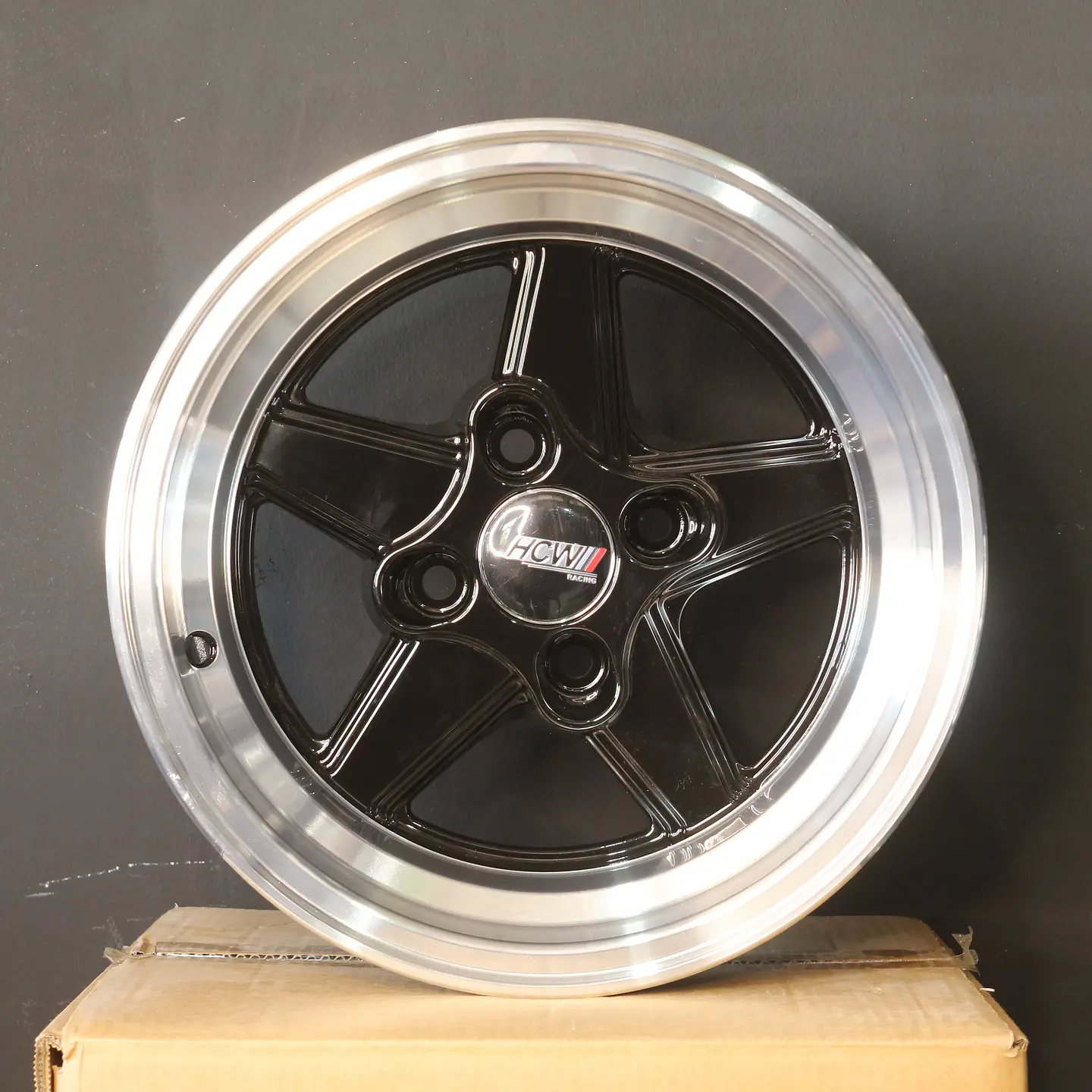 13CJA179A Llanta Aro 13X8 4X100 Lb 1