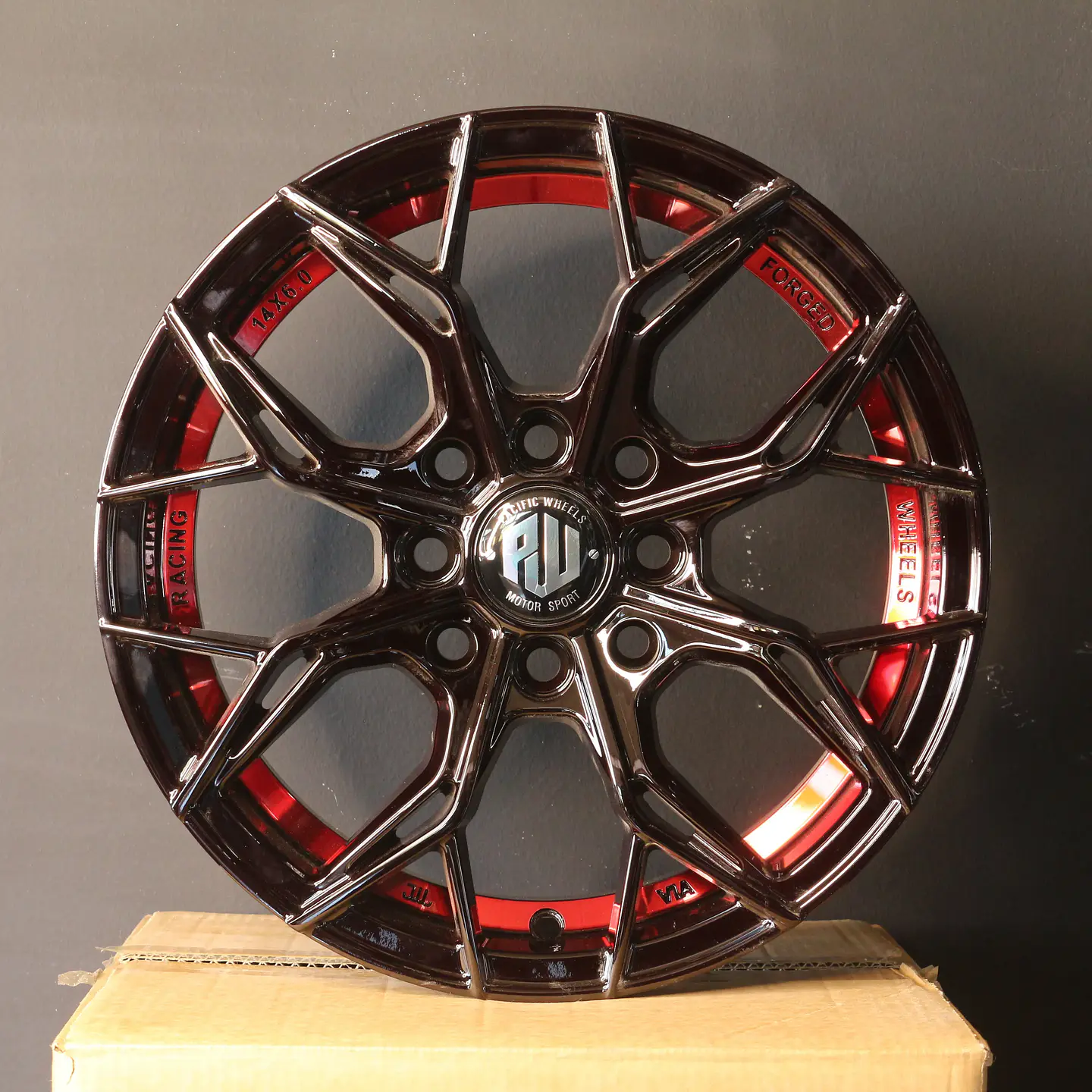 GYRF461045BUCRED Llanta Aro 14X6 4X100/114.3 Bucred Et 35 1