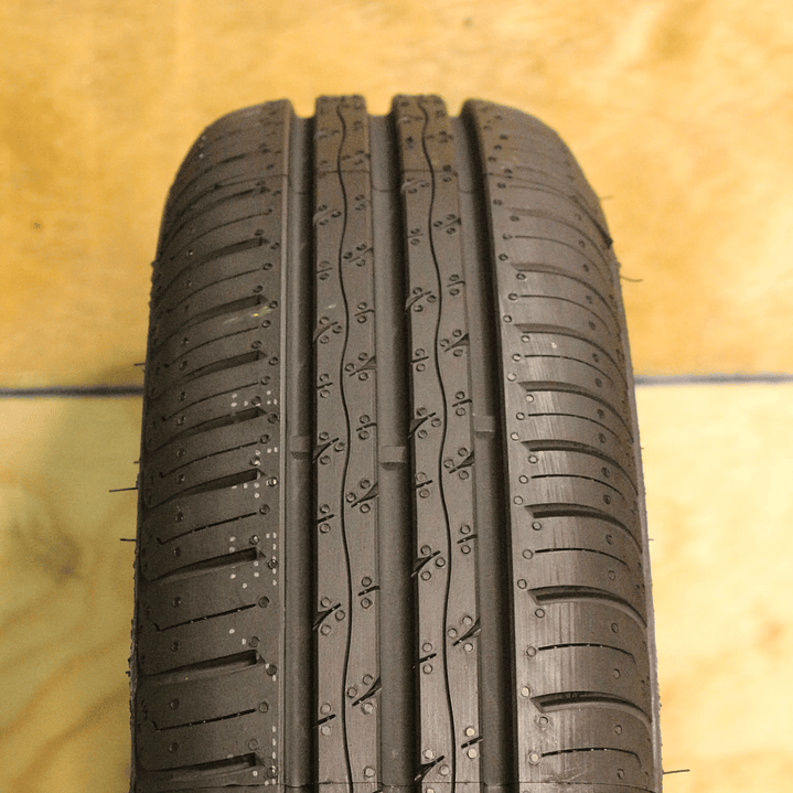 Neumático 145/70R13 ROADX H11 71T      3
