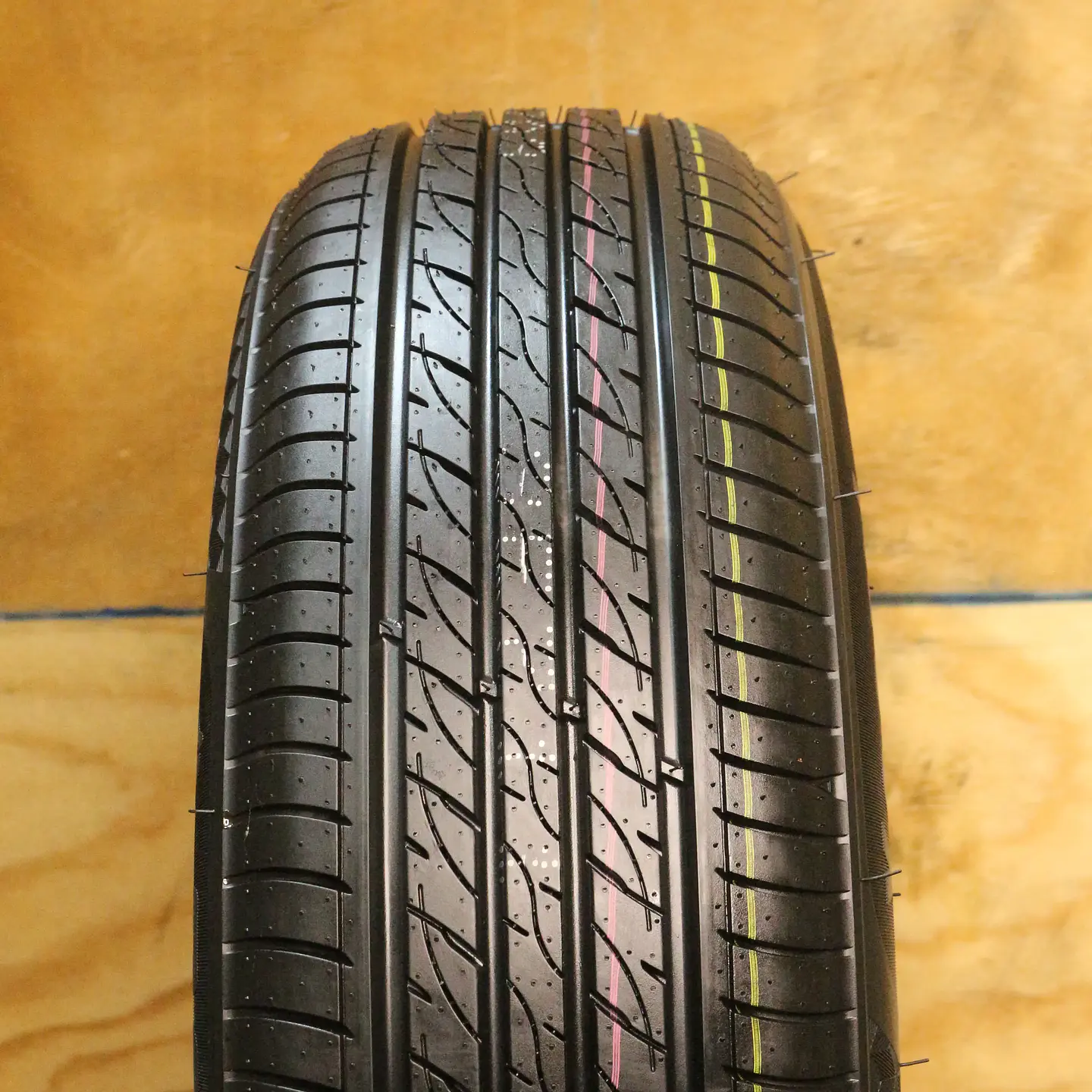 Neumático 165/70R14 SONIX XCOMFORT S7 81T 2