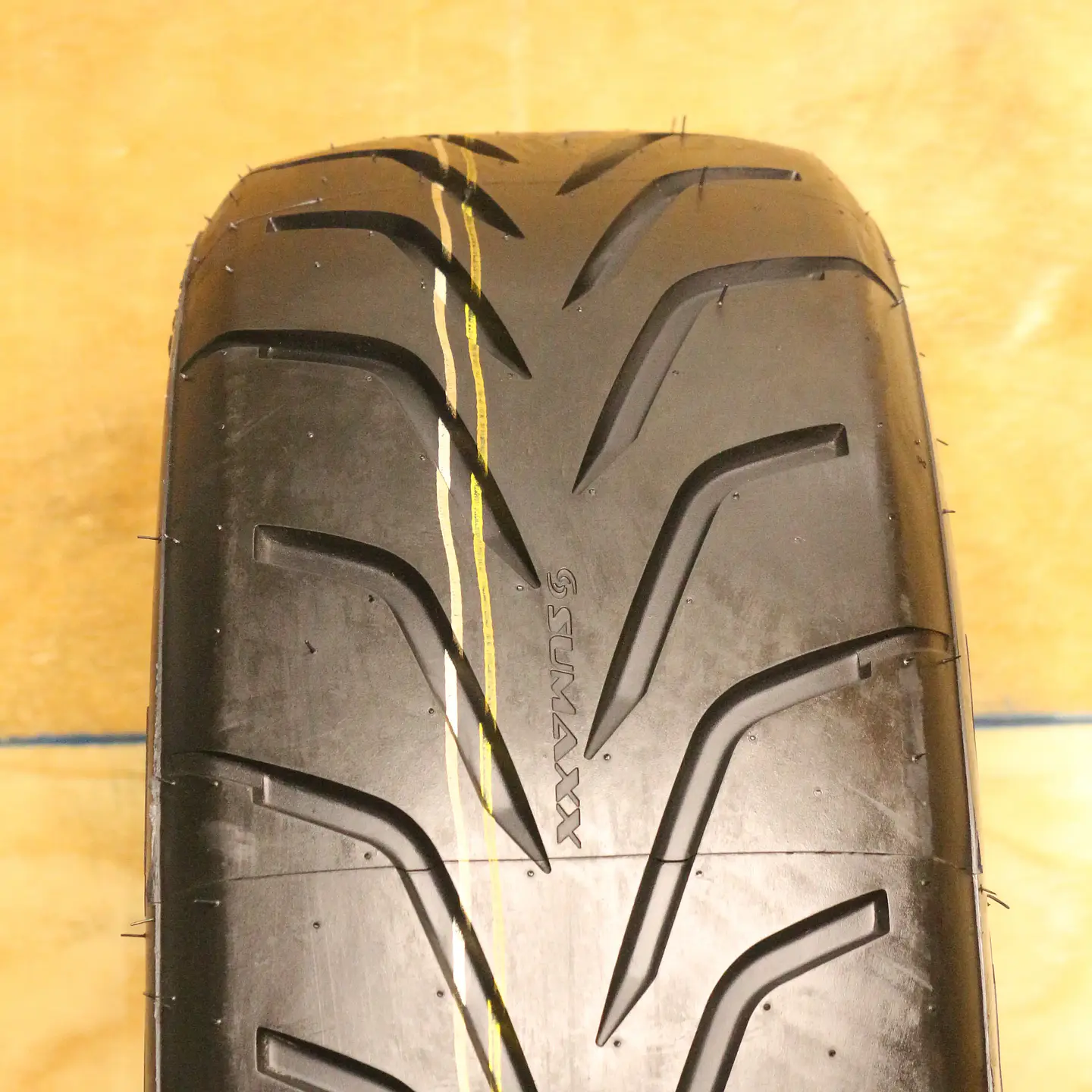 Neumático 195/55R15 SUMAXX MAX SPEED R1 DERECHO 85V 4