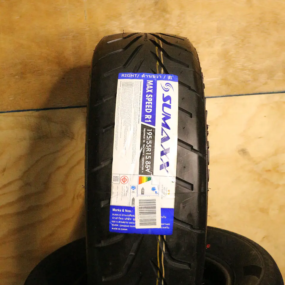 Neumático 195/55R15 SUMAXX MAX SPEED R1 DERECHO 85V 1