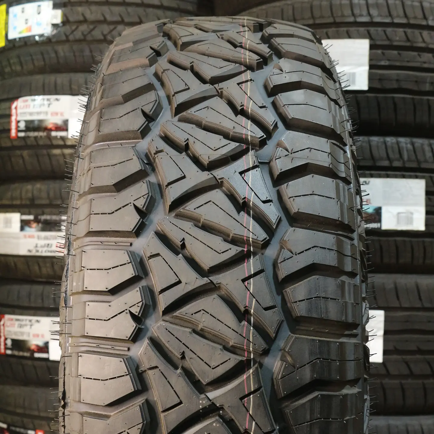 Neumático 285/75R16 SONIX RT 116/113Q W LT 2