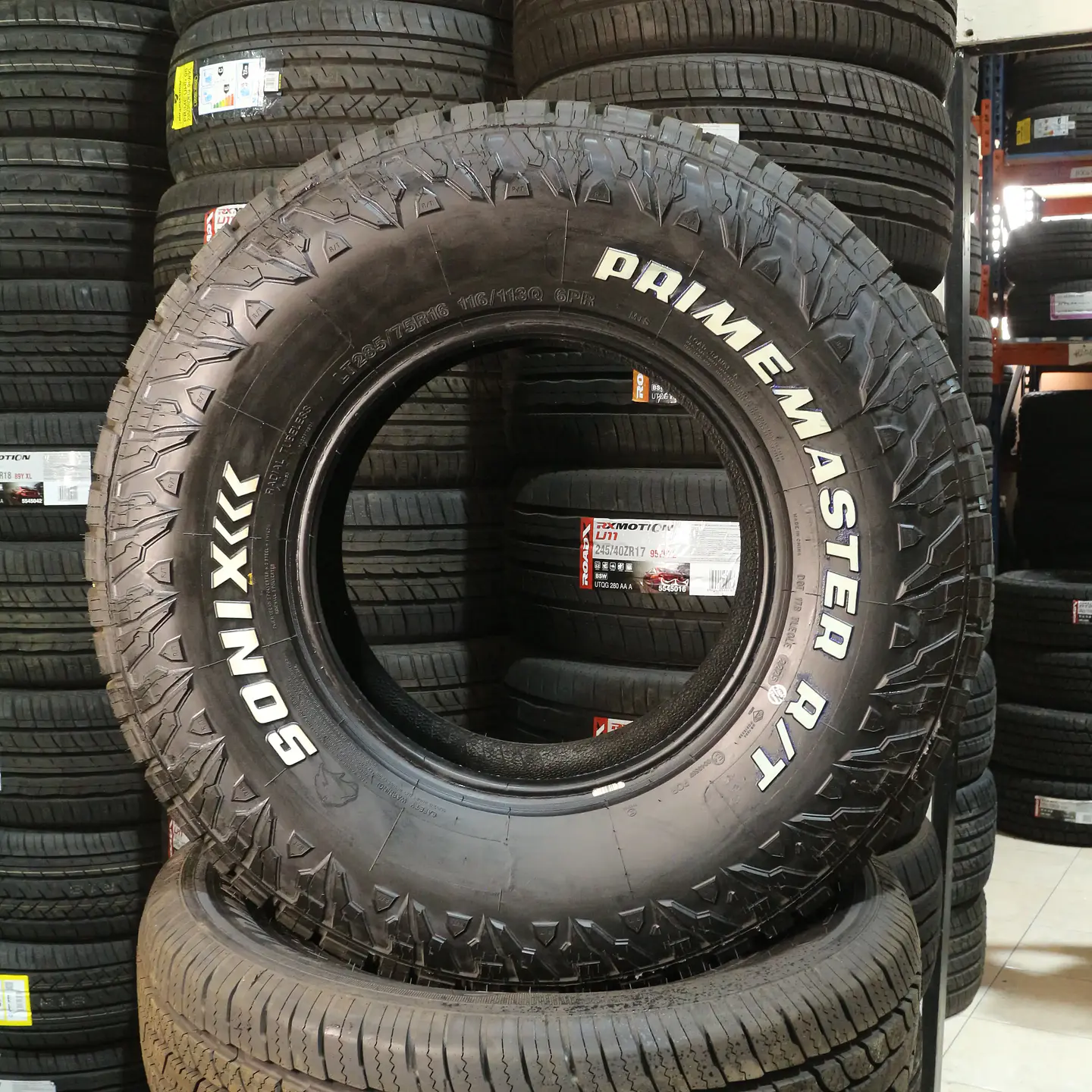Neumático 285/75R16 SONIX RT 116/113Q W LT 3