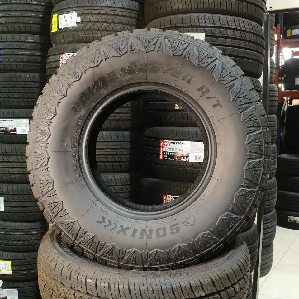 Neumático 285/75R16 SONIX RT 116/113Q W LT 4