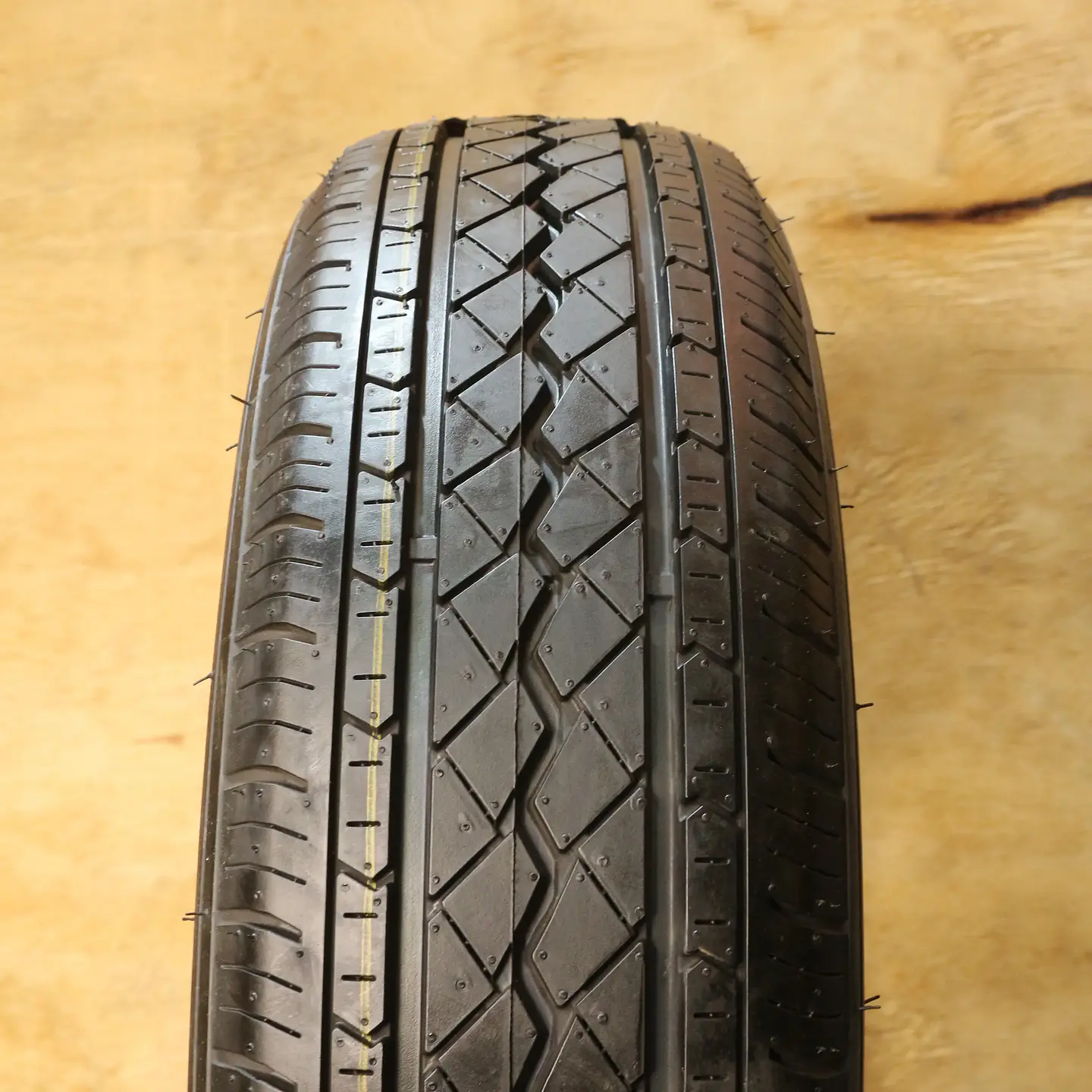 Neumático 175/70R14C MILEKING MK517 95/93S 2
