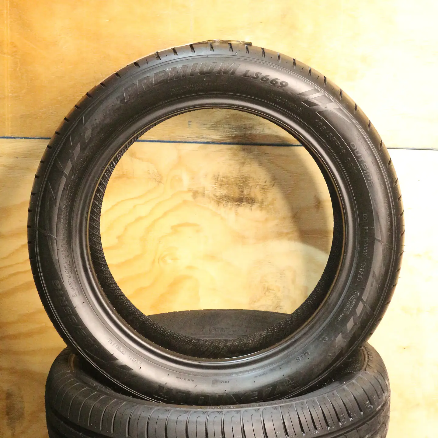 Neumático 185/55R16 ZEXTOUR 83V 3