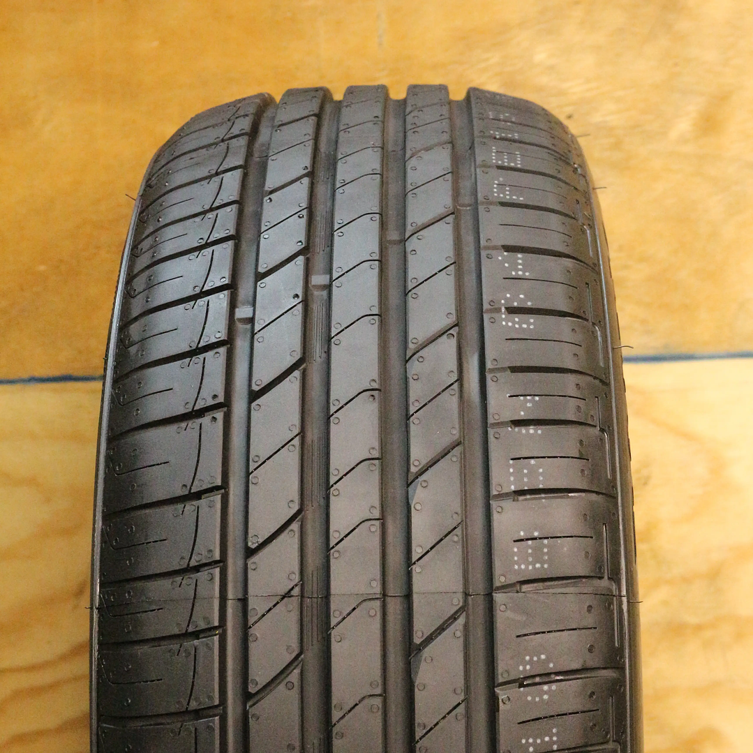 Neumático 195/50R15 ROADX H12 82V 2