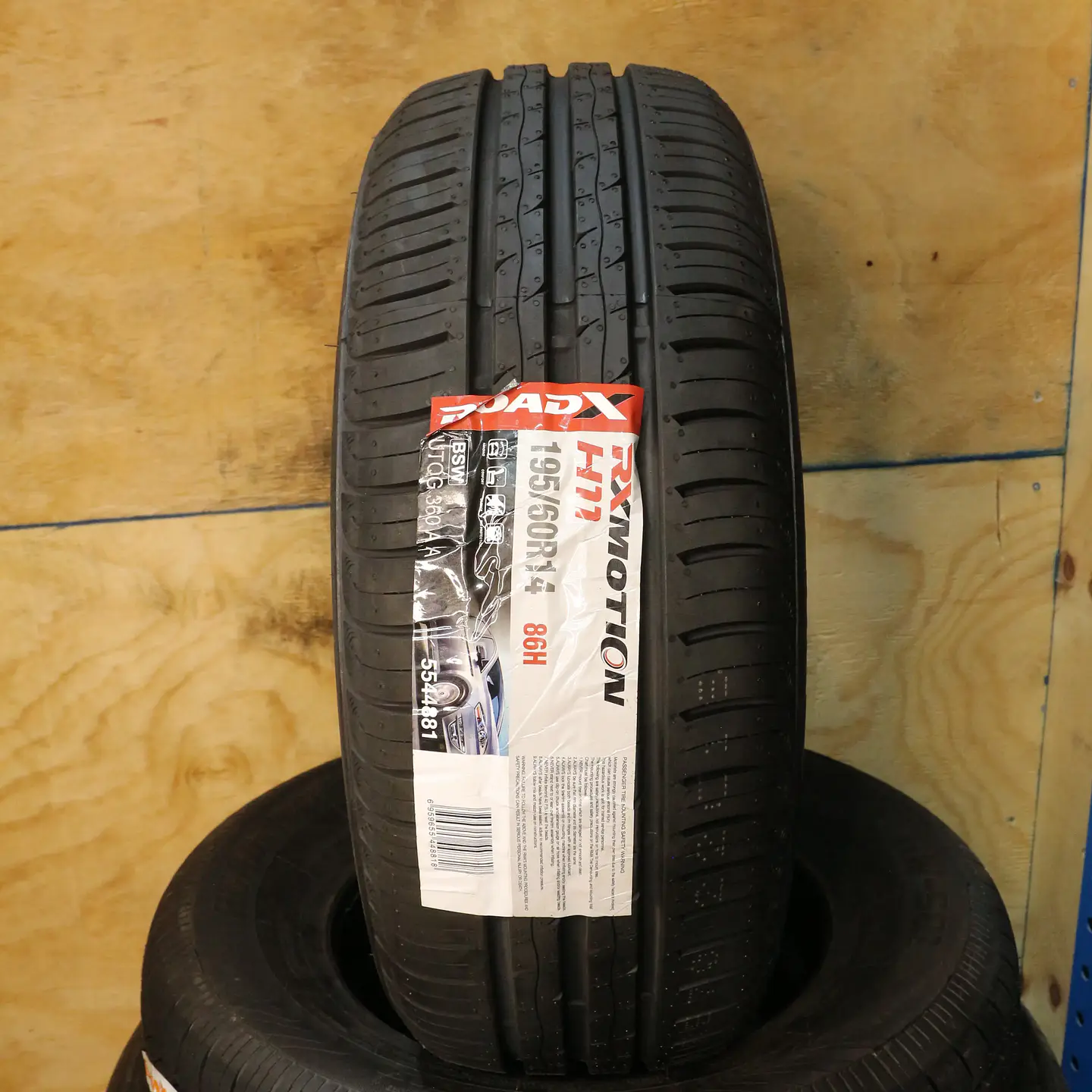 Neumático 195/60R14 ROADX H11 86H 1