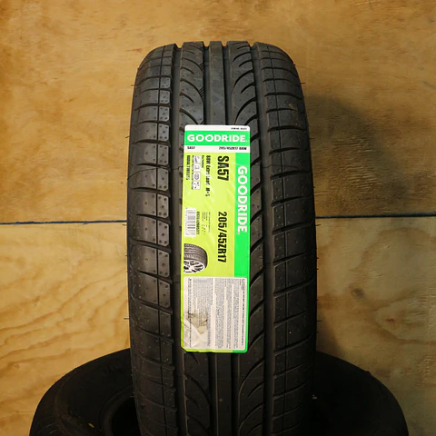 Neumático 205/45R17 GOODRIDE SA57 88W