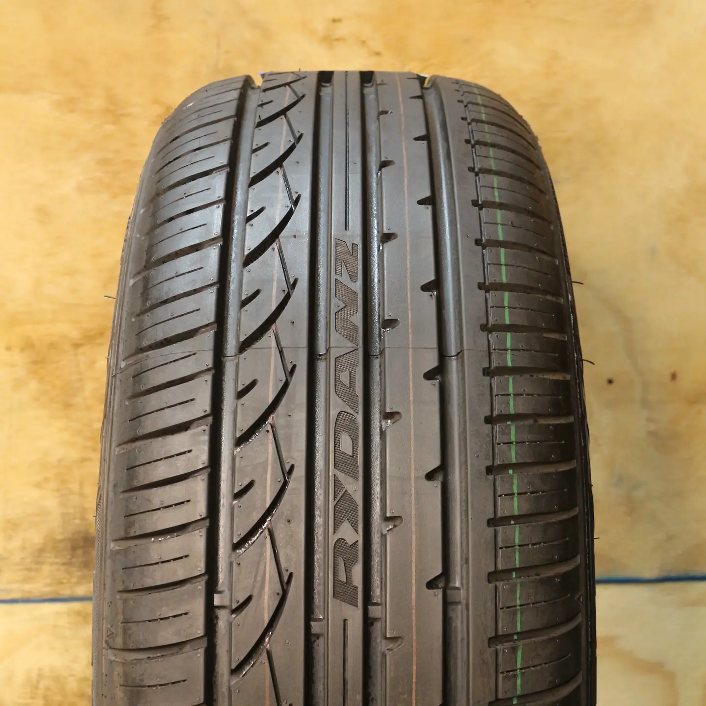 Neumático 205/55R16 RYDANZ R03 RUNFLAT 91V 2