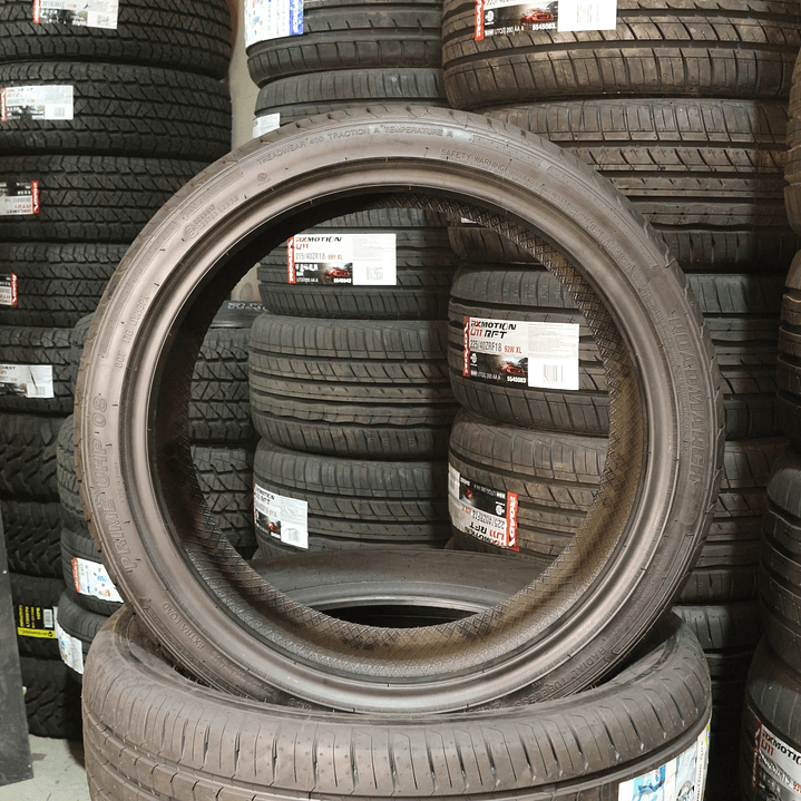 Neumático 215/40R18 ROADMARCH UHP08 89W XL     3