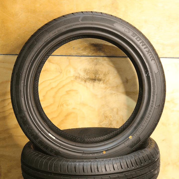 Neumático 215/45R17 SONIX UHP08 91W XL 3