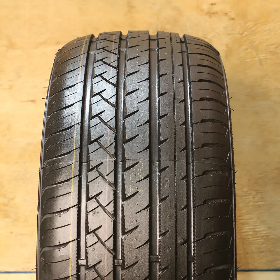 Neumático 215/50R17 SONIX UHP 8 95W XL 2