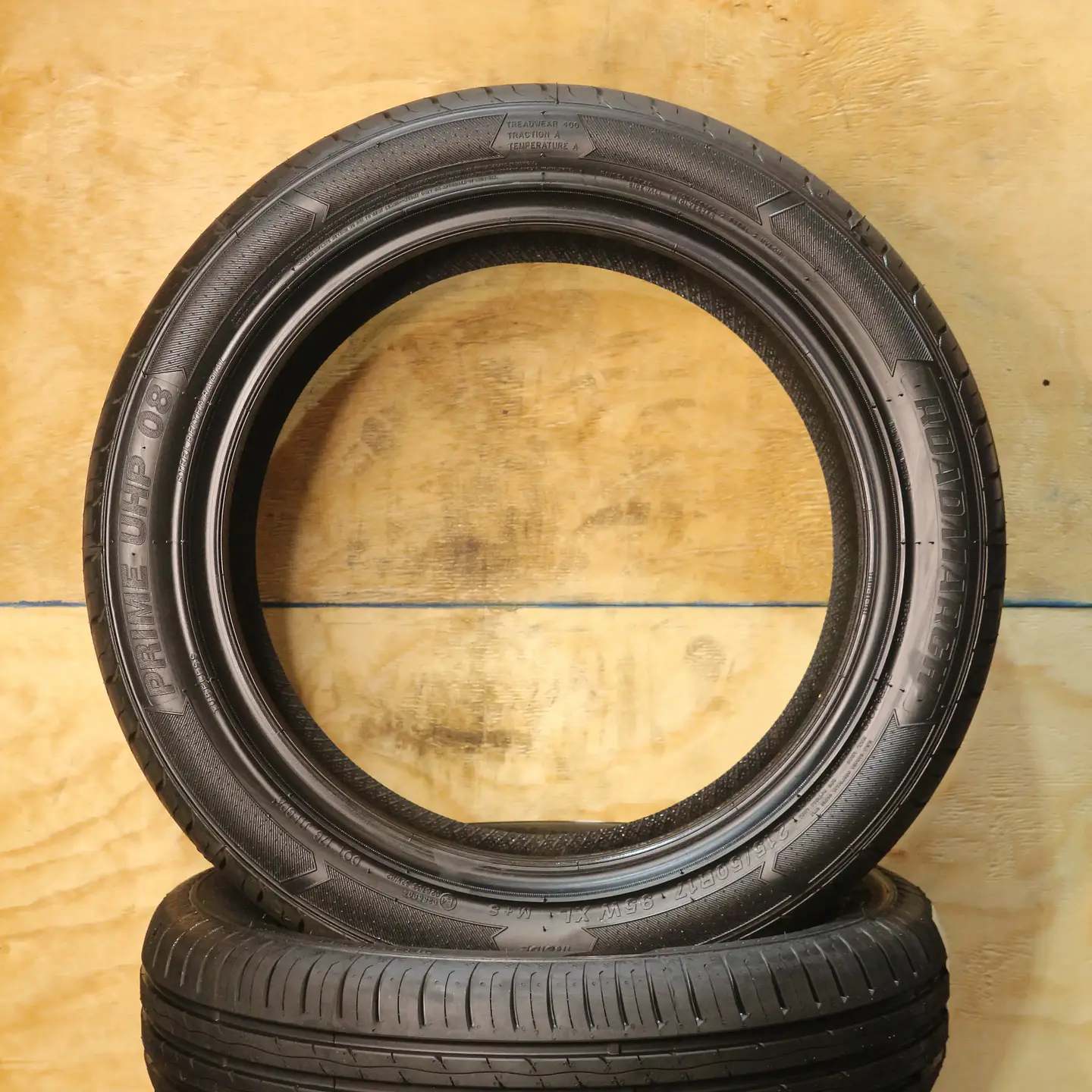 Neumático 215/50R17 SONIX UHP 8 95W XL 3
