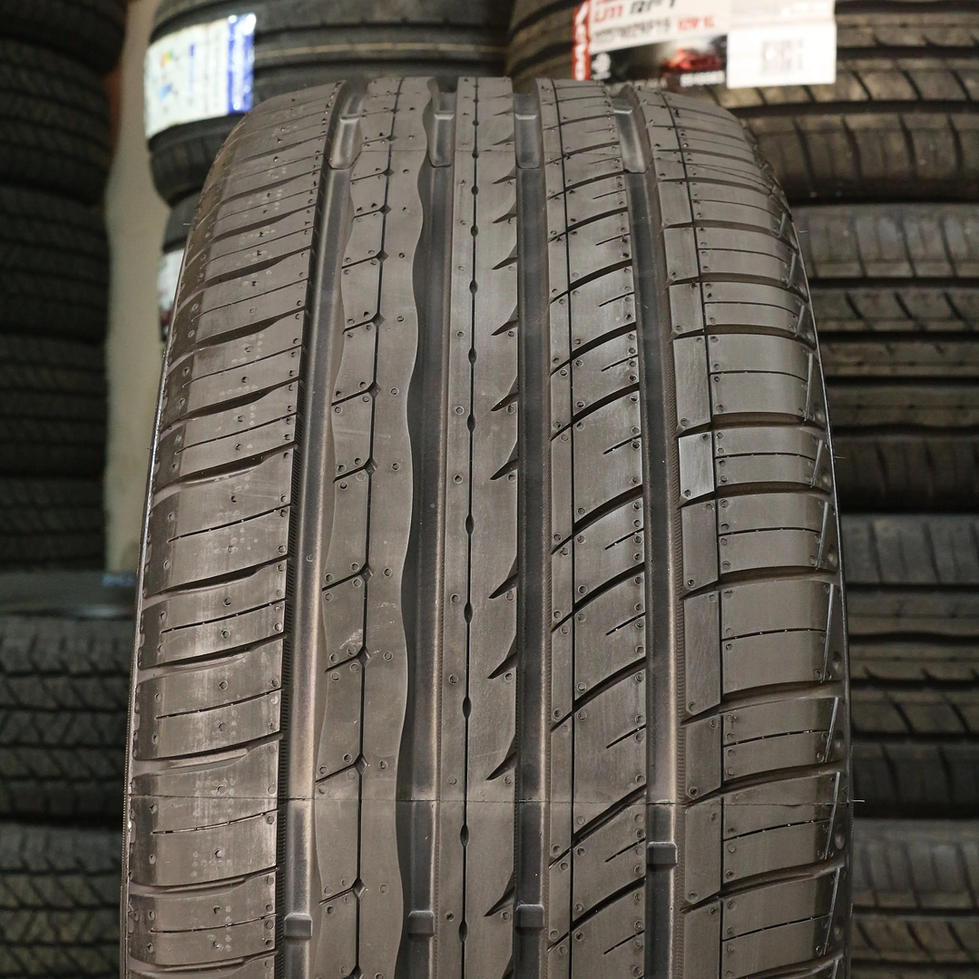 Neumático 235/45R18 ROADX U11 98Y 2