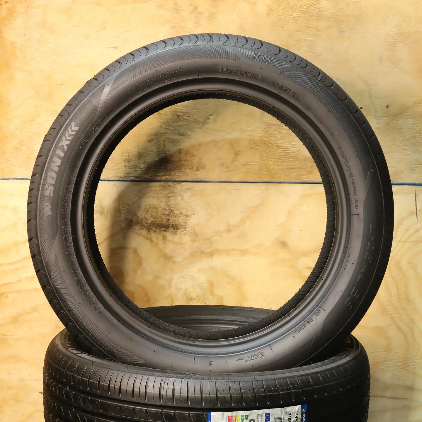 Neumático 245/50R20 SONIX LZEAL 56 105W 3