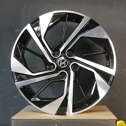 204777545B4 Llanta Aro 17X7 5X114 B4 Et 35