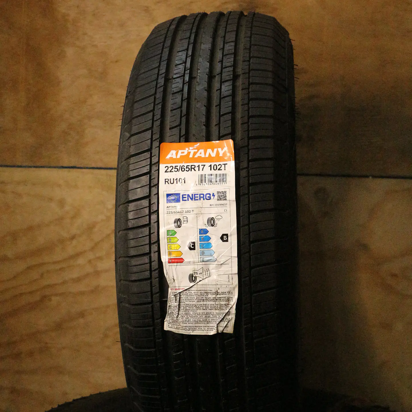 Neumático 225/65R17 APTANY RU101 102T 1