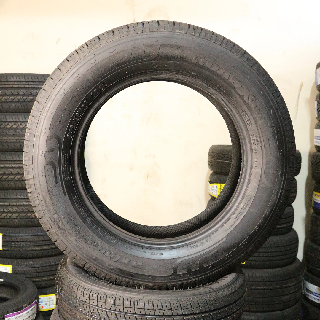Neumático 235/65R17 ROADX HT01 2
