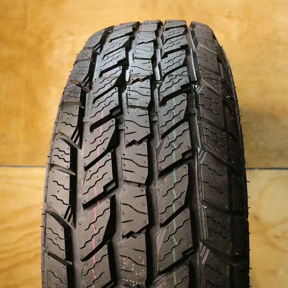 Neumático 235/75R15 SONIX AT1 109S 3