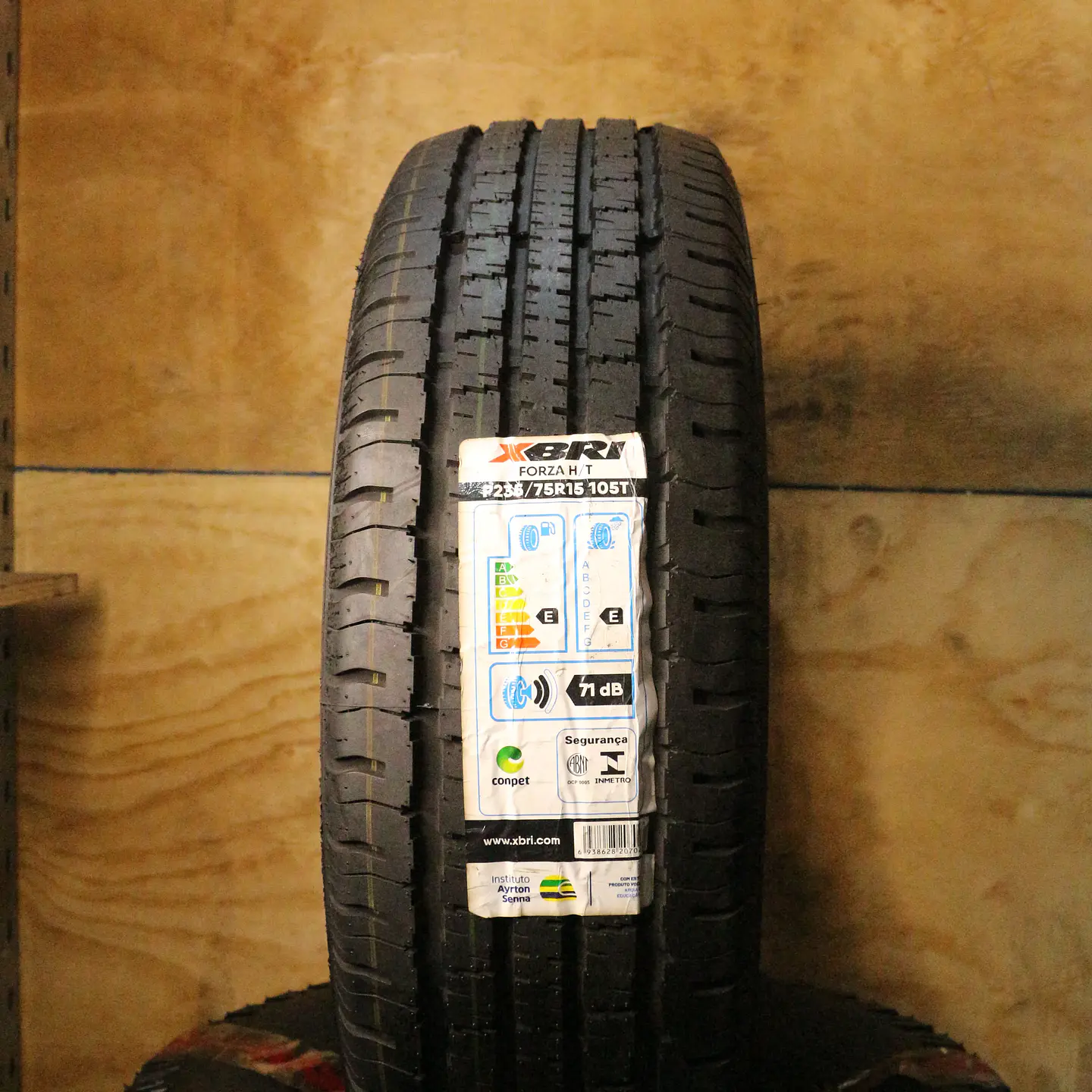 Neumático 235/75R15 Xbri Forza Ht 1