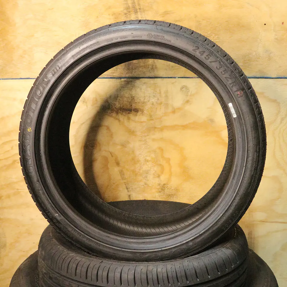 Neumático 245/35ZR18 ROADX U11 93Y XL 2