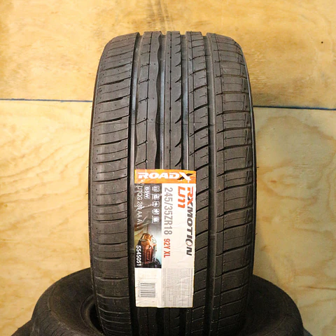 Neumático 245/35ZR18 ROADX U11 93Y XL