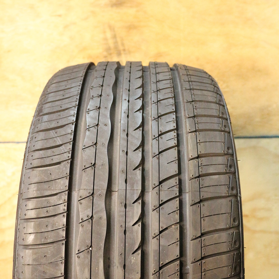 Neumático 245/35ZR18 ROADX U11 93Y XL 3