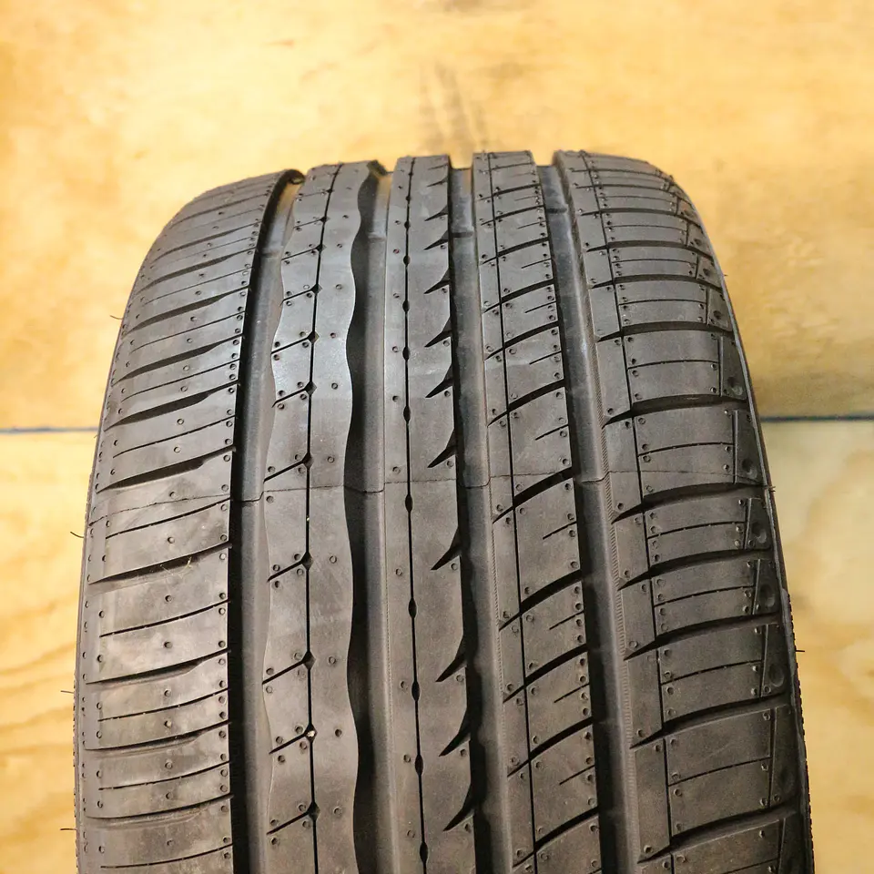 Neumático 245/35ZRZ18 ROADX U11 RUNFLAT 92Y XL 3