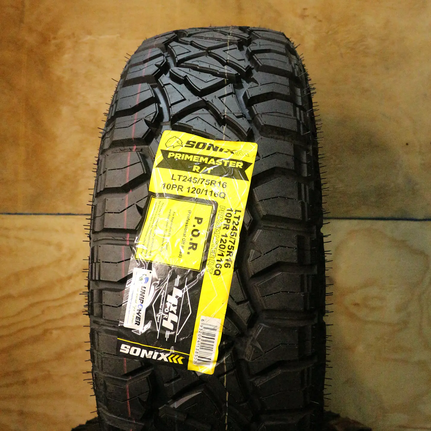 Neumático 245/75R16 SONIX RT 120/116Q W LT 1