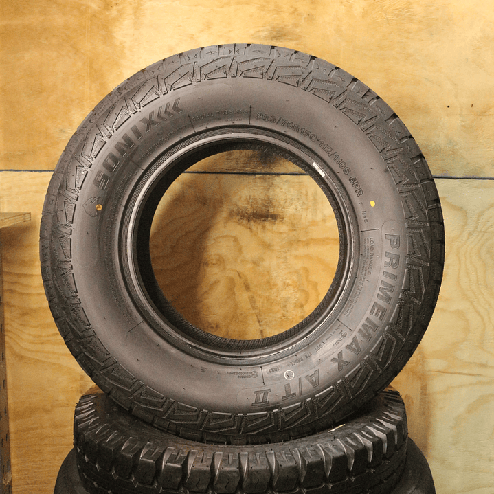 Neumático 255/70R15 SONIX AT2 112/110S 2