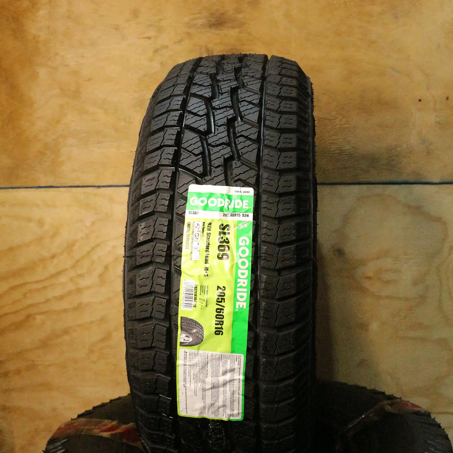 Neumático 205/60R16 GOODRIDE SL369 AT 92H 1