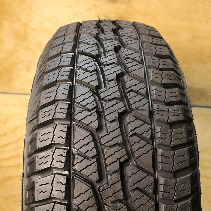 Neumático 205/60R16 GOODRIDE SL369 AT 92H 3