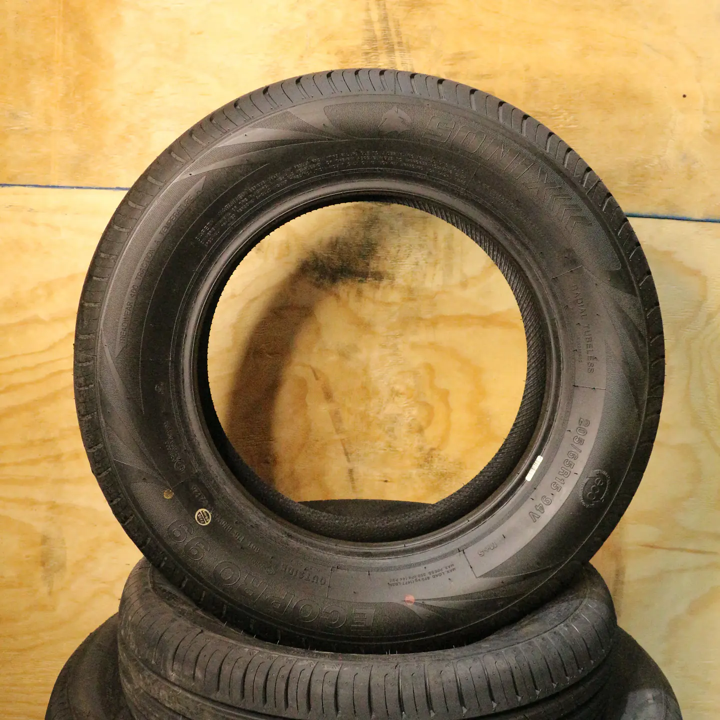 Neumático 205/65R15 SONIX ECOPRO 99 94V 2