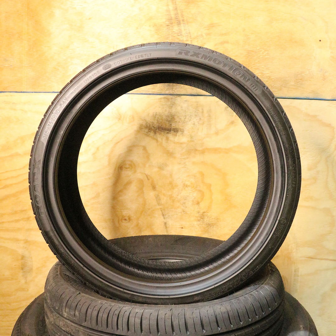 Neumático 215/35ZR18 ROADX U11 84Y 2