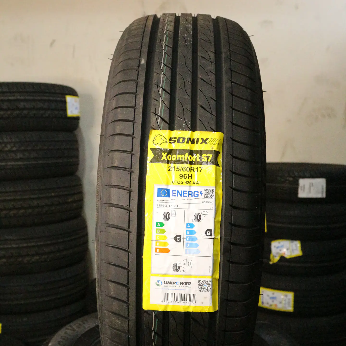 Neumático 215/60R17 SONIX XCOMFORT S7 96H 1