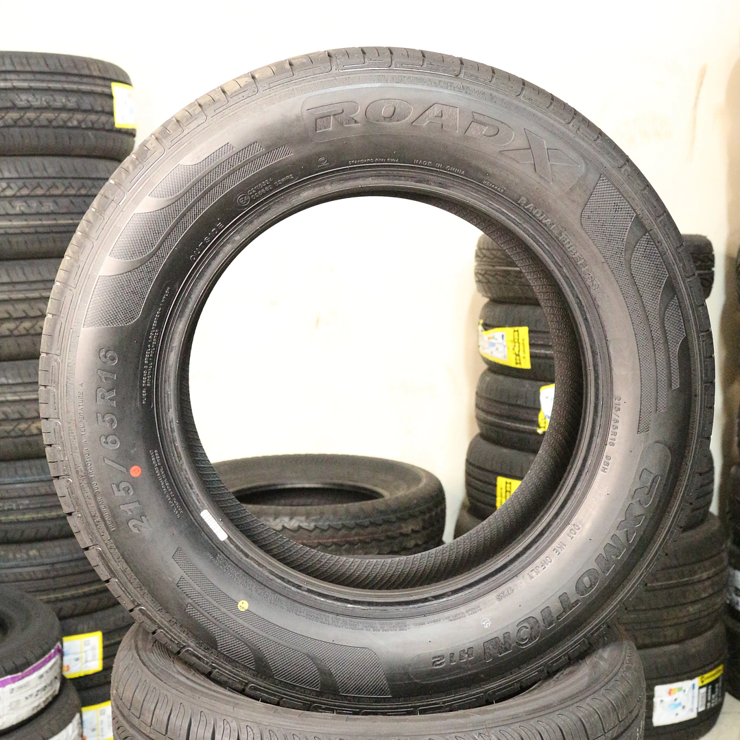 Neumático 215/65R16 ROADX H12 98H 2