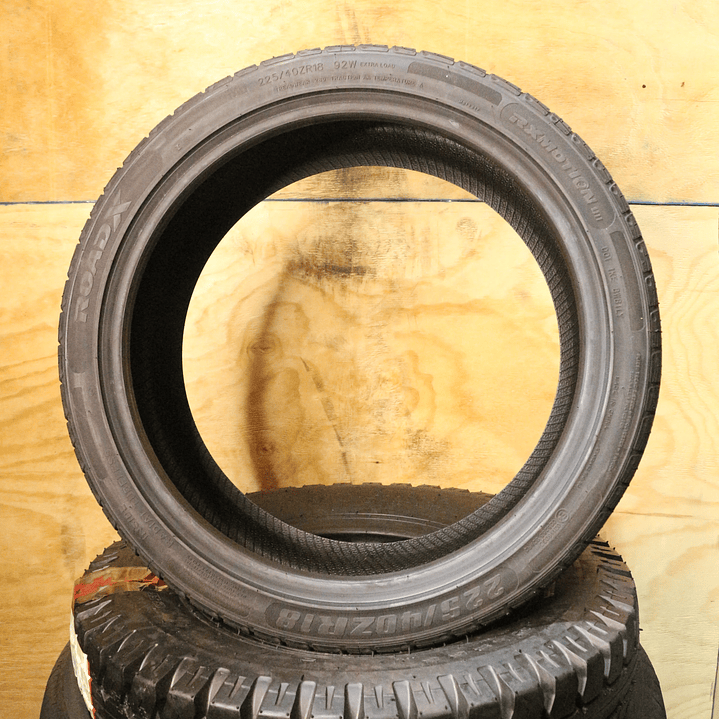 Neumático 225/40ZR18 ROADX U11 2