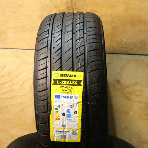 Neumático 225/45R17 SONIX LZEAL 56 94W XL