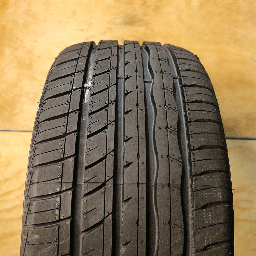 Neumático 225/45R18 ROADX U11 RUNFLAT 3