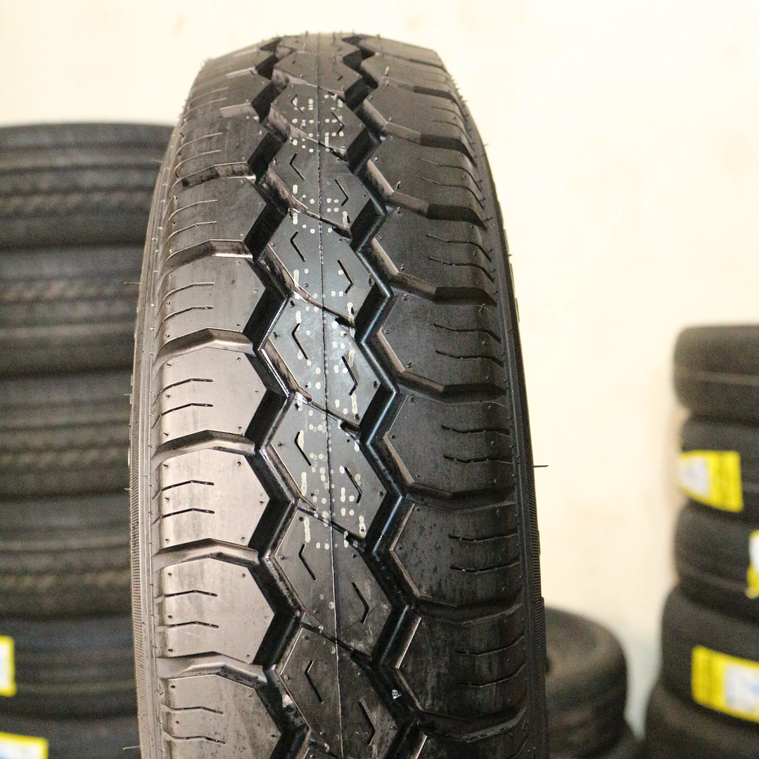 Neumático 145R13C GOODRIDE CR868 3