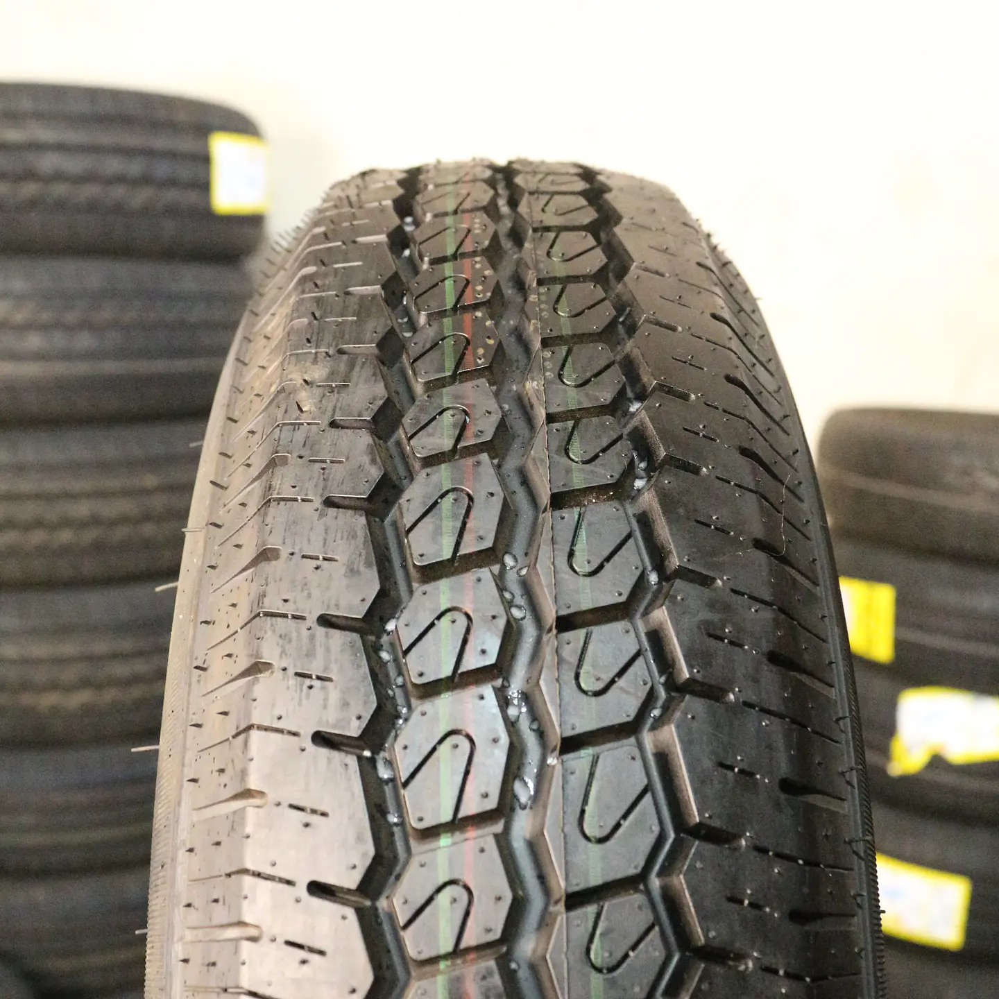 Neumático 145R13C ROADMARCH PRIMEVAN 28 88/86Q 3