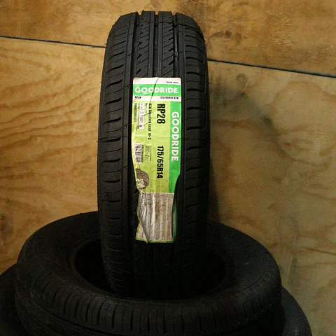 Neumático 175/65R14 GOODRIDE RP28 82H