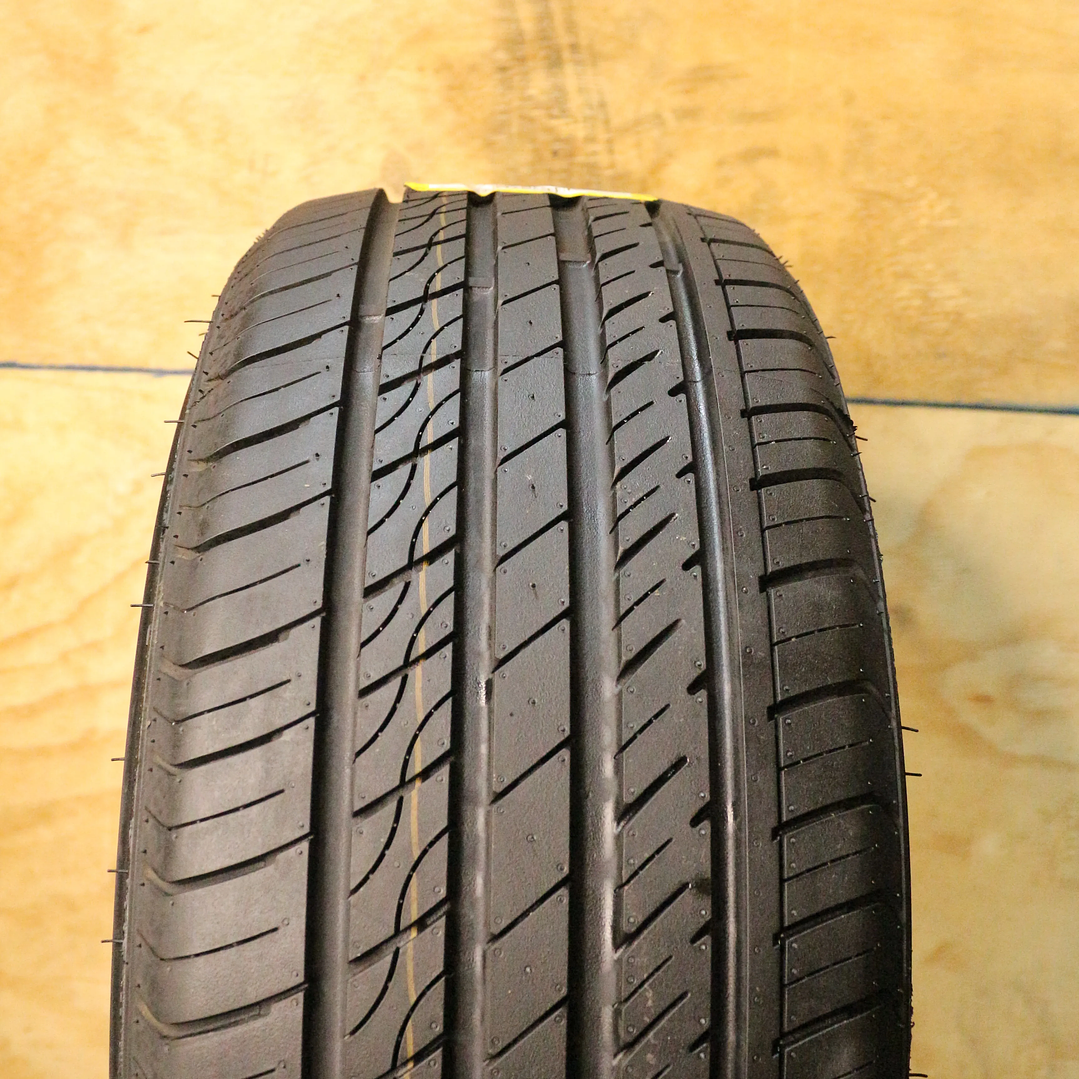 Neumático 195/40R17 SONIX LZEAL 56 2