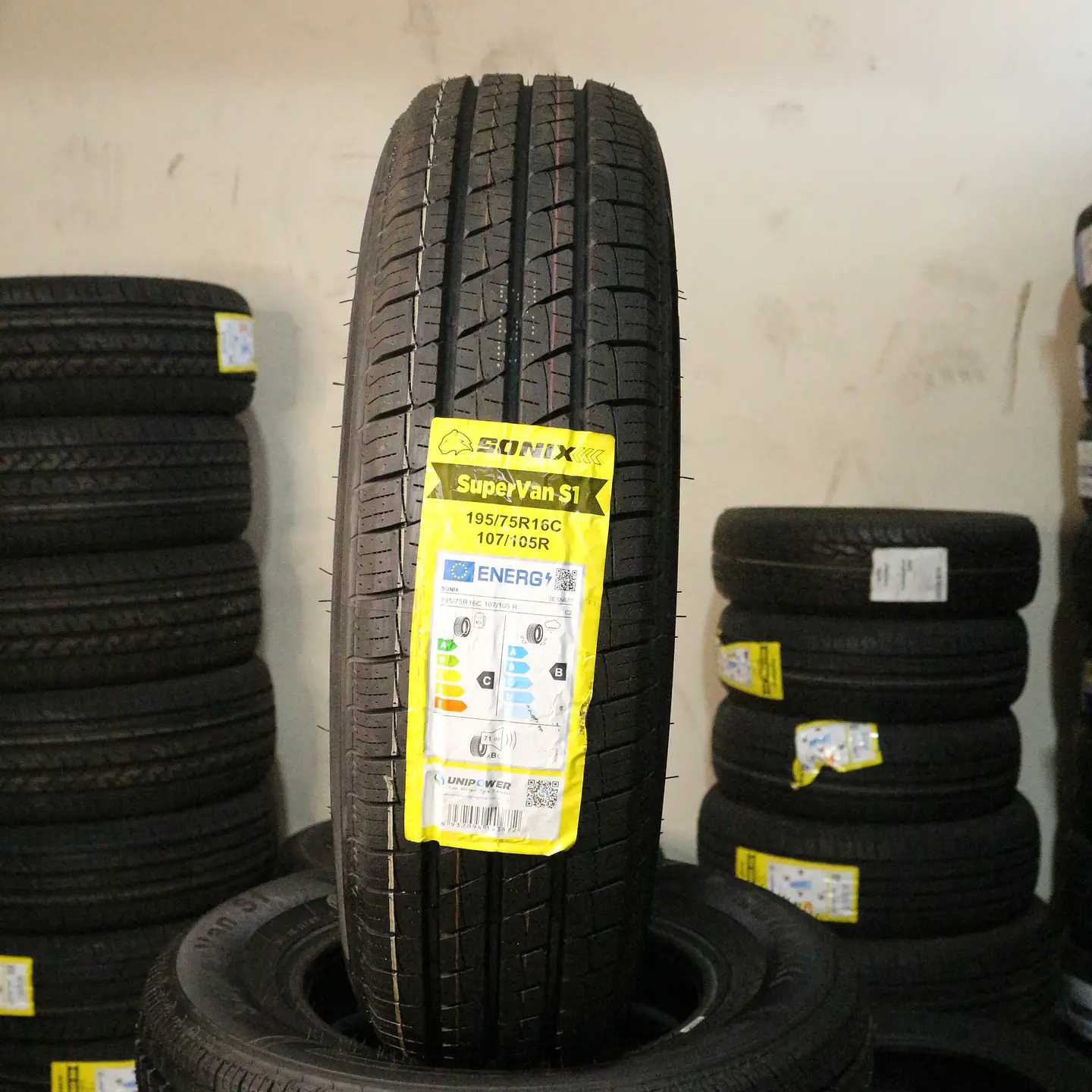 Neumático 195/75R16 SONIX SUPER VAN S1 107/105R 1