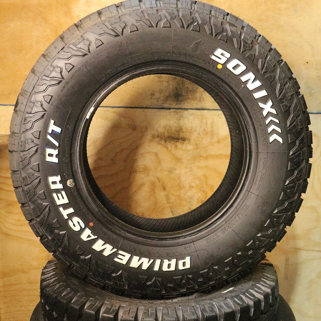 Neumático 255/70R16 SONIX RT 111Q W 2