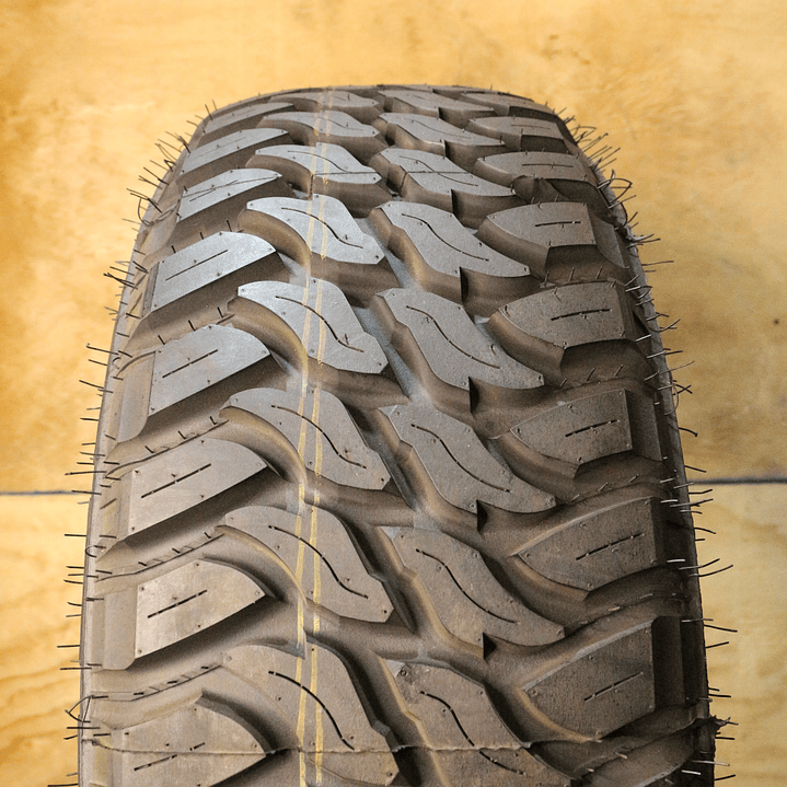 Neumático 265/70R17 ROADMARCH MT2 118Q 4